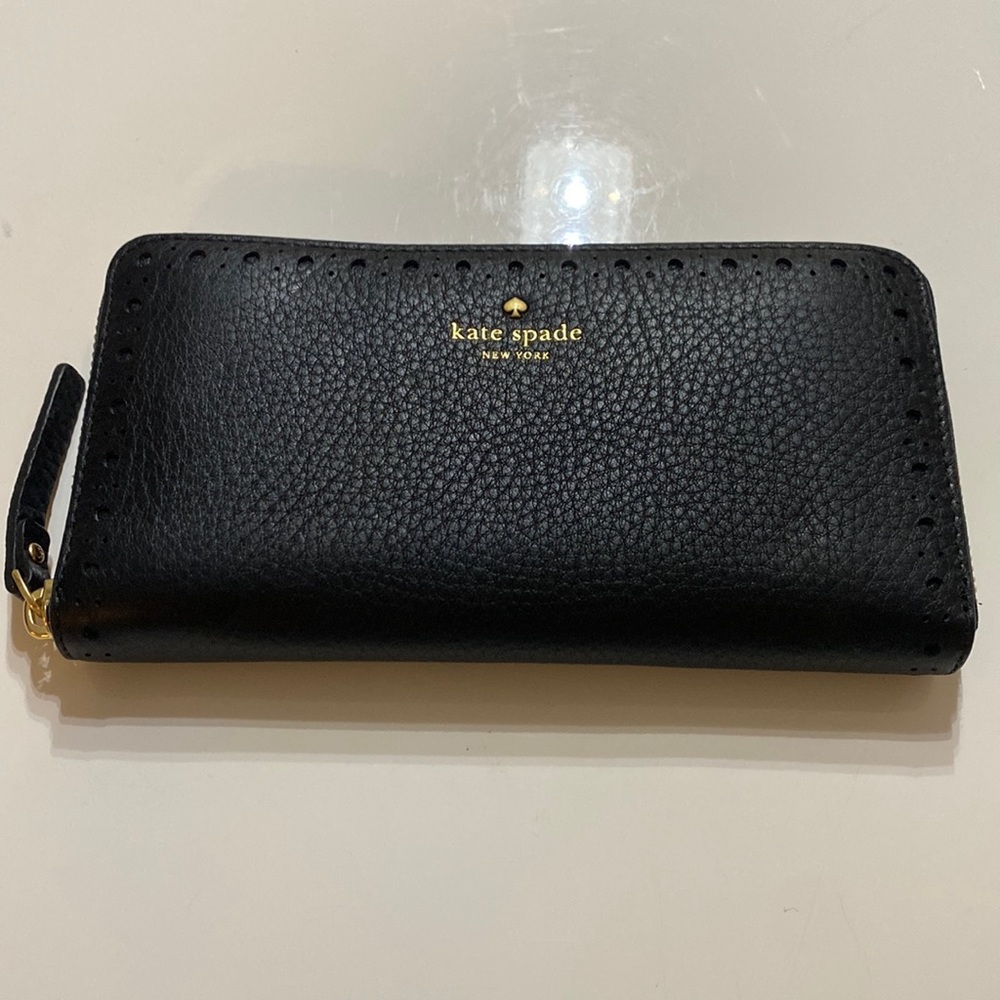 NWT - Kate Spade Neda wallet